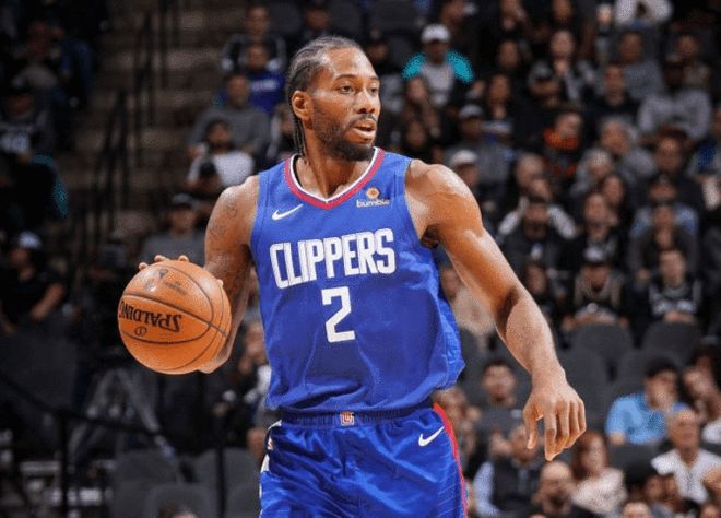 35岁之后25+次数：库里达成100次里程碑，詹姆斯领跑（35岁后25+次数榜：库里破百里程碑，詹姆斯继续领跑）