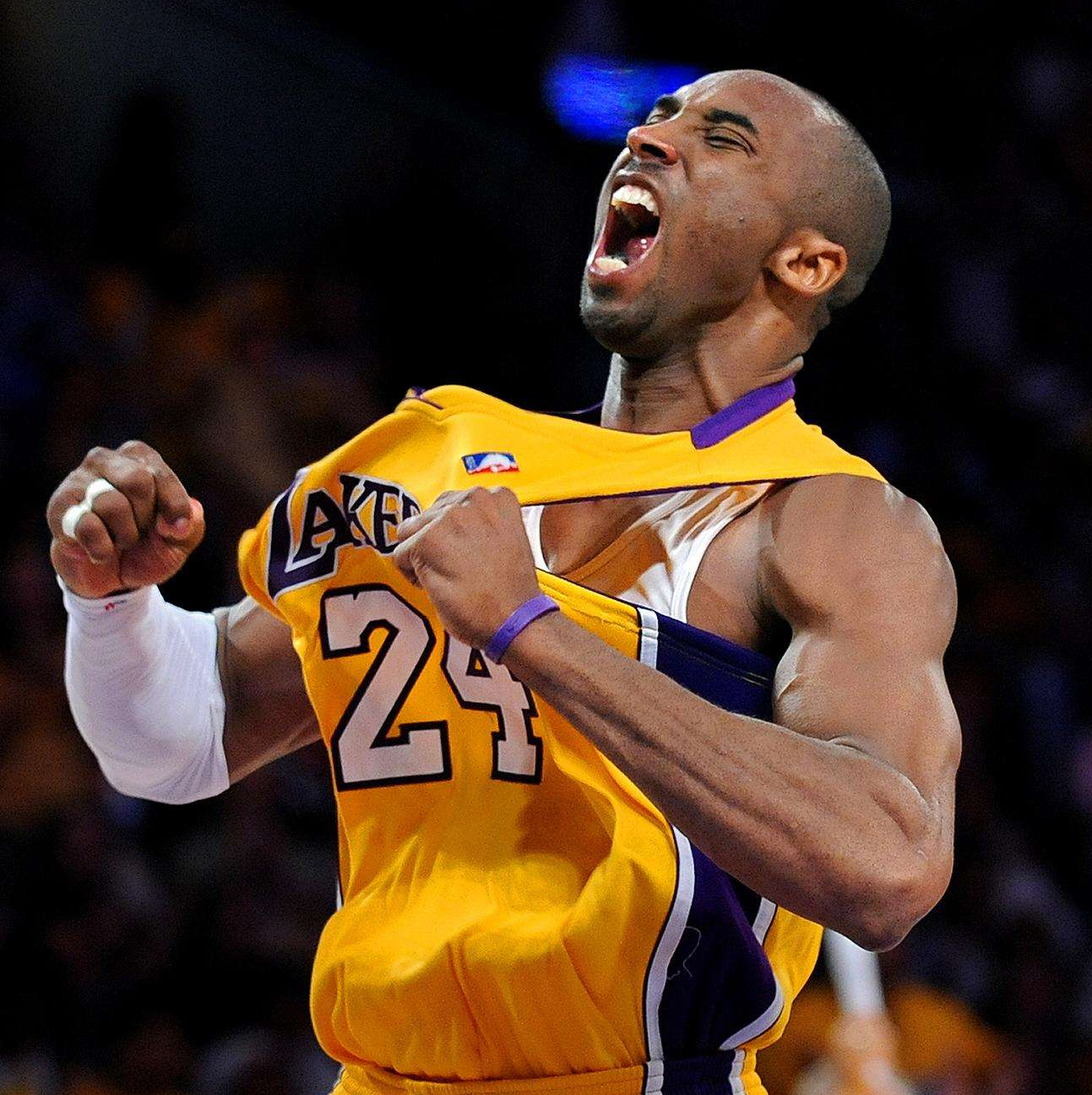 C罗和利雅得胜利将达成两年续约，会引发哪些连锁反应？（C罗或与利雅得胜利续签两年，这一决定将带来哪些连锁效应？）