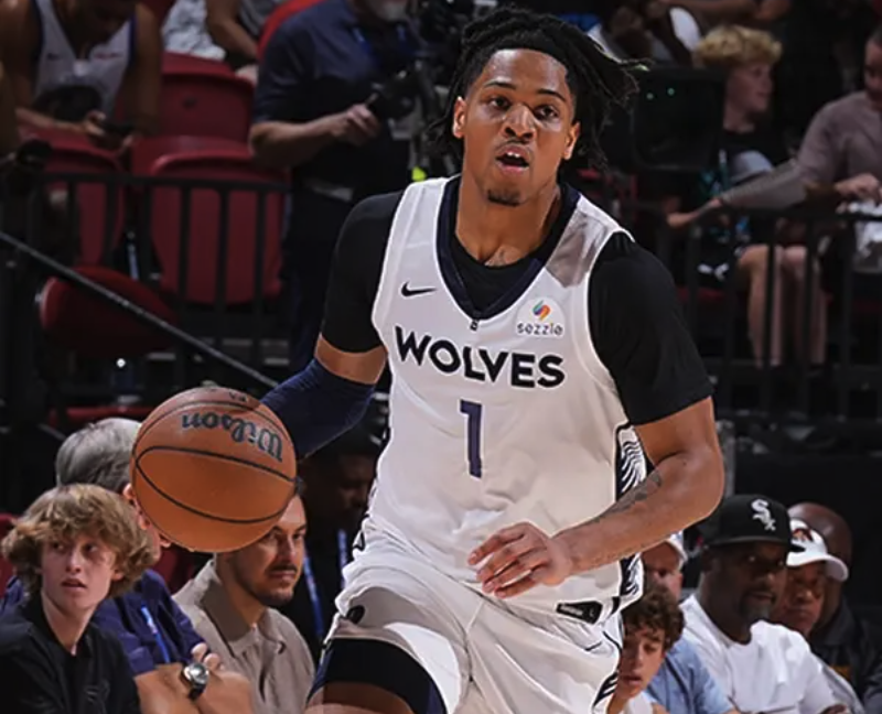 法尔克：拜仁仍在密切关注DV9，同时也对弗兰库利诺-朱感兴趣（法尔克：拜仁持续关注DV9，并对弗兰库利诺-朱抱有兴趣）