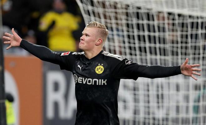 湖人新赛季连胜三场，团队配合显著提升（湖人开季三连胜，团队默契显著提升）