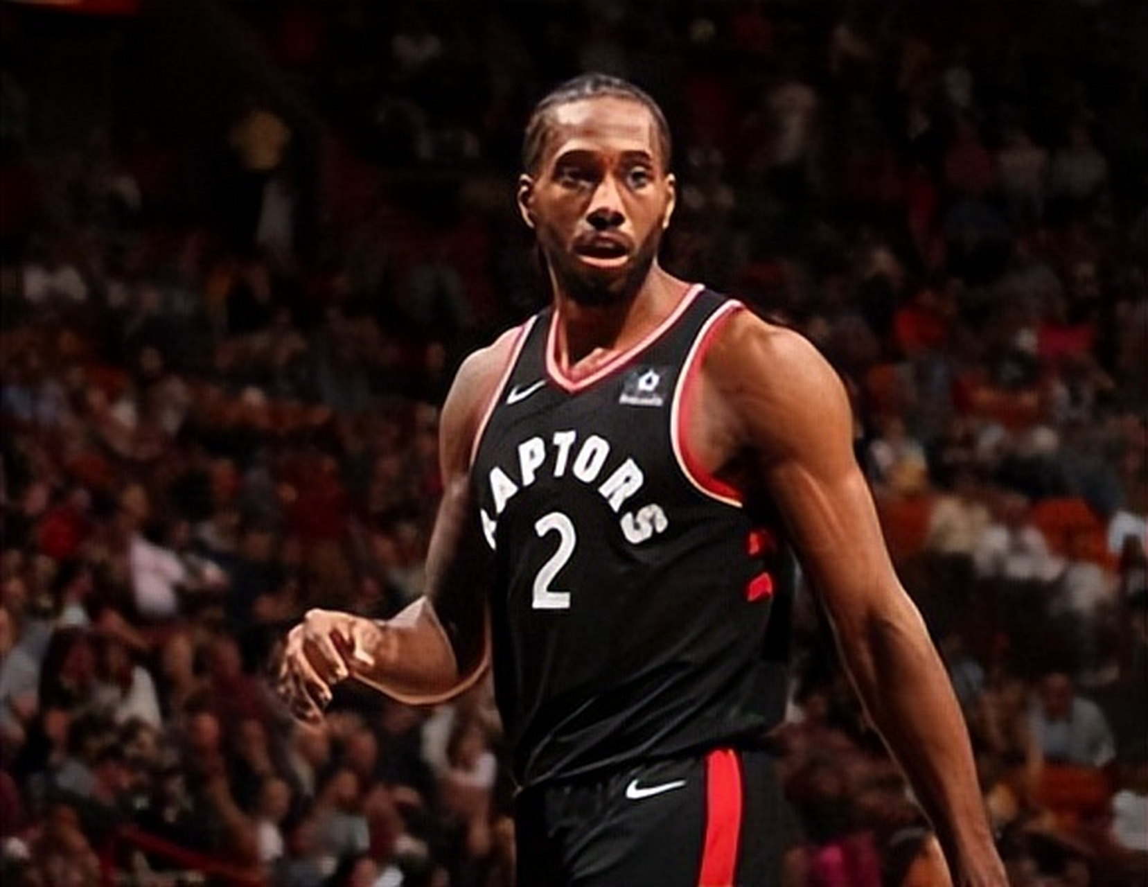 在上海旅游的奇塔迪尼重返海港俱乐部，拜访昔日教练和队友（奇塔迪尼上海行：重返海港俱乐部探望旧帅旧友）