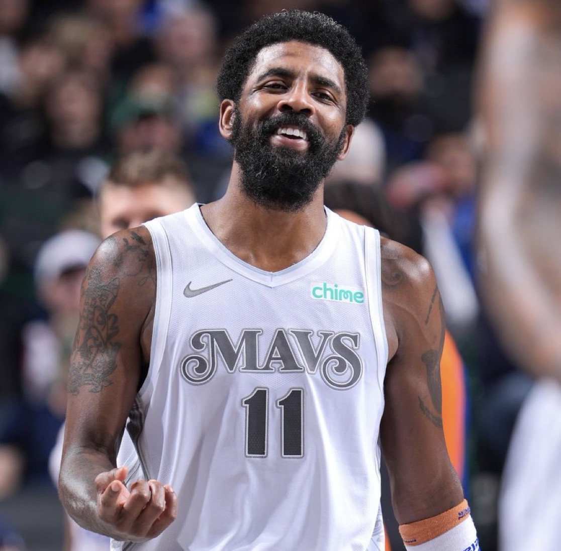 皇马西甲主场20年来首次罚下2人，19年来首次输给塞尔塔（皇马西甲主场20年首现两人染红，19年首负塞尔塔）