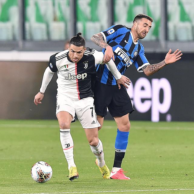 塔雷：恩昆库和莱奥还是第一次搭档，训练中他们配合得还不错（塔雷：恩昆库与莱奥首度联手，训练配合表现不俗）