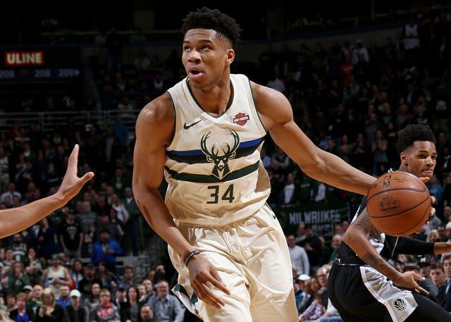 帕克：曼联买拉门斯是质的提升，跟奥纳纳相比他太像个门将了（帕克：拉门斯若加盟曼联将带来质变，相较奥纳纳他更像门将）