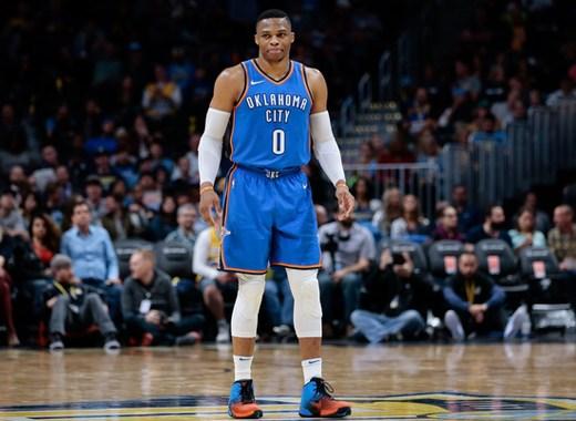 一人成军，姆巴佩本赛季西甲已攻入13球，比赫罗纳全队多一个（姆巴佩火力全开：本季西甲已入13球，力压赫罗纳全队一球）