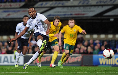 现国手、年薪550万，打个杯赛场均3分！球迷：单换郭艾伦就这实力？（现役国手年薪550万，杯赛场均仅3分！球迷质疑：这水平也能单换郭艾伦？）