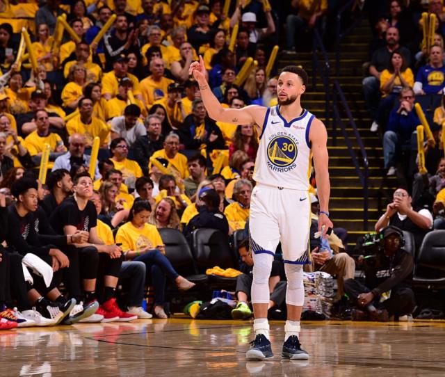 FM：诸多欧洲豪门有意布阿迪，他可能3月就进入法国国家队（FM：布阿迪获多家欧洲豪门青睐，或于3月入选法国队）