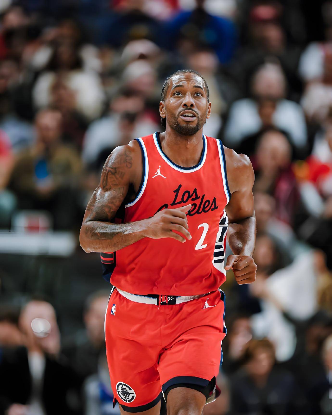 欧冠前瞻：皇马教练阿隆索生死战，曼城对西甲队豪取四连胜（欧冠前瞻：阿隆索率皇马迎生死关，曼城对西甲球队已豪取四连胜）